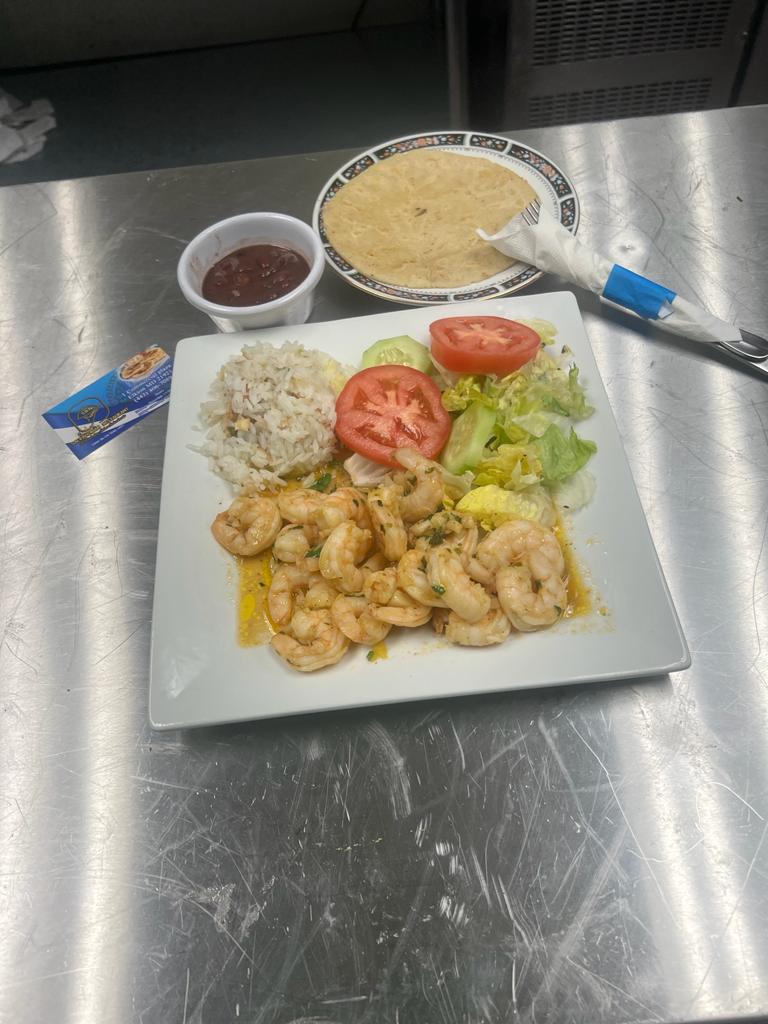 SBN Salvadorian Restaurant | restaurant | 1 Commercial Plaza, Elkton, MD 21921, USA | 4434067089 OR +1 443-406-7089