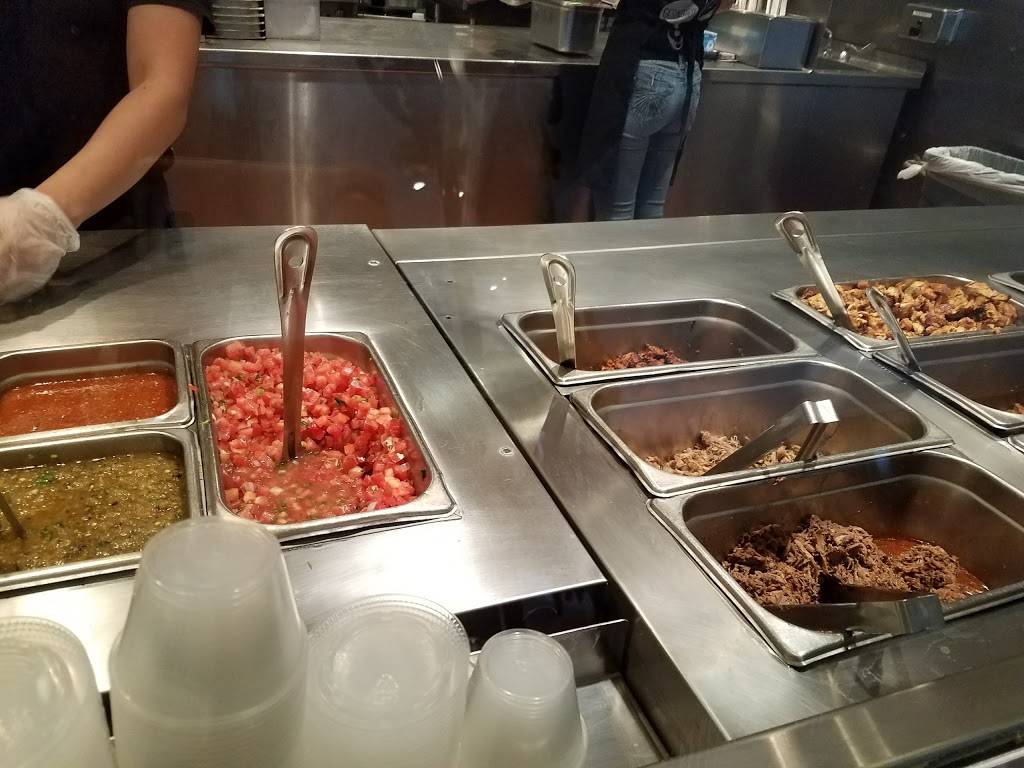 Chipotle Mexican Grill | restaurant | 5794 S 108th St, Hales Corners, WI 53130, USA | 4144271667 OR +1 414-427-1667