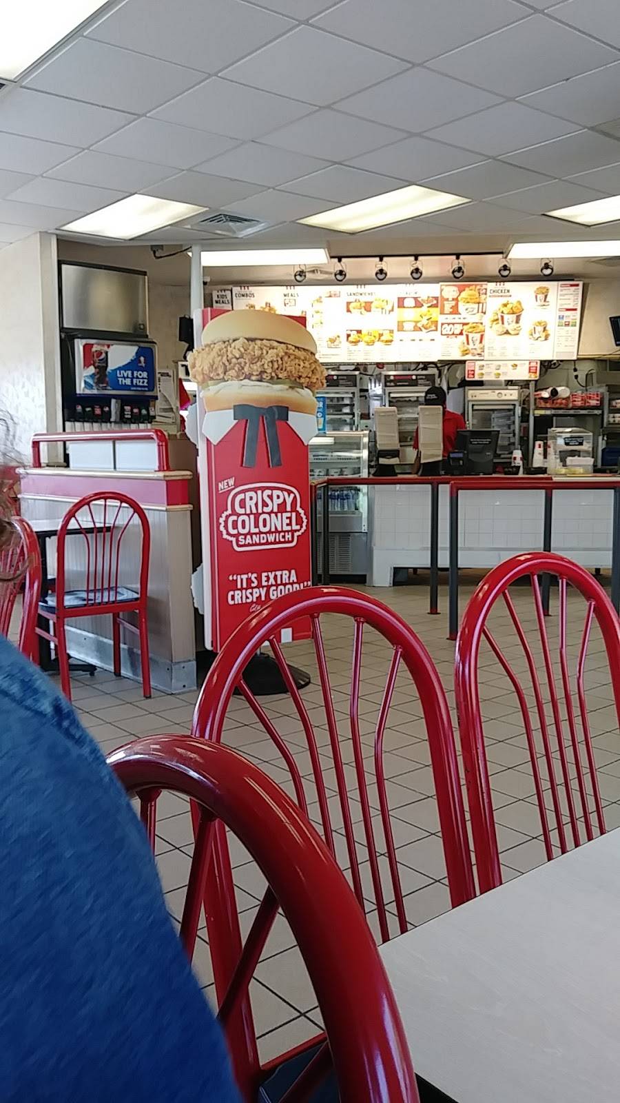 KFC | restaurant | 930 New Britain Ave, West Hartford, CT 06110, USA | 8609539144 OR +1 860-953-9144