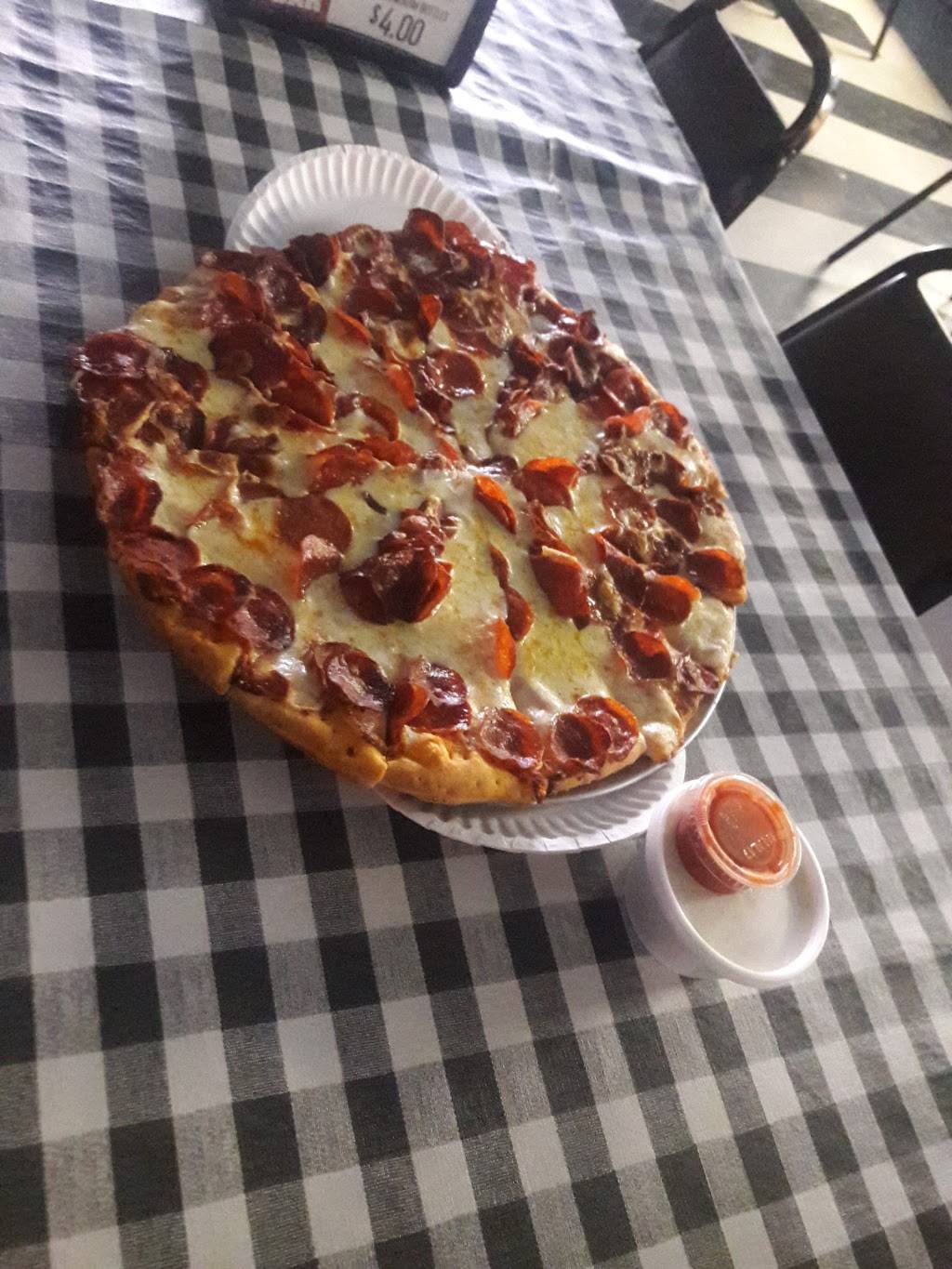 L Rs Pizza | restaurant | 707 High St, Delano, CA 93215, USA | 6617257131 OR +1 661-725-7131