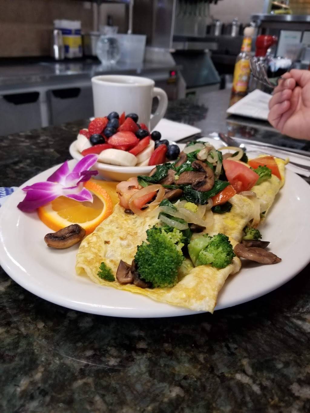 Comfi of Belmar | restaurant | 707 Main St, Belmar, NJ 07719, USA | 7327493583 OR +1 732-749-3583