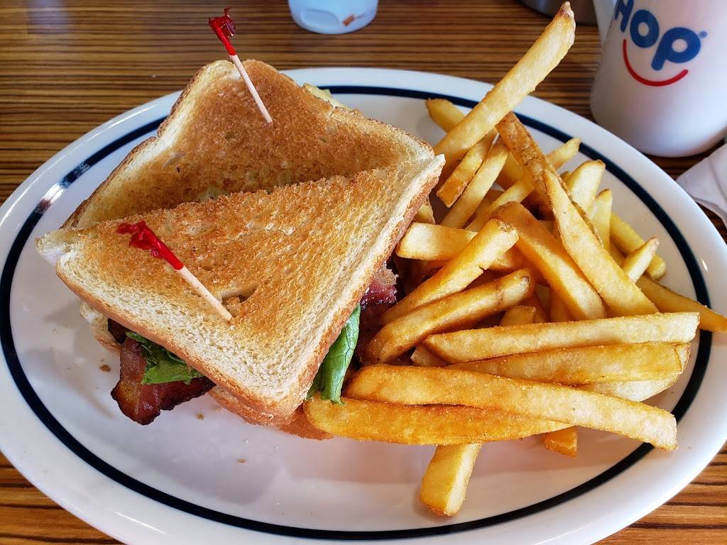 IHOP | restaurant | 11571 University Blvd, Orlando, FL 32817, USA | 4073060800 OR +1 407-306-0800