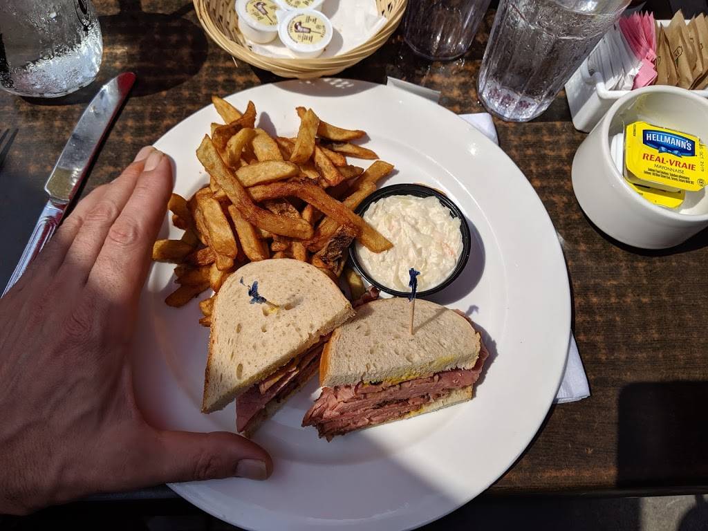 Blaxton Cartier | restaurant | 1179 Avenue Cartier, Québec, QC G1R 2S9, Canada | 4185229955 OR +1 418-522-9955