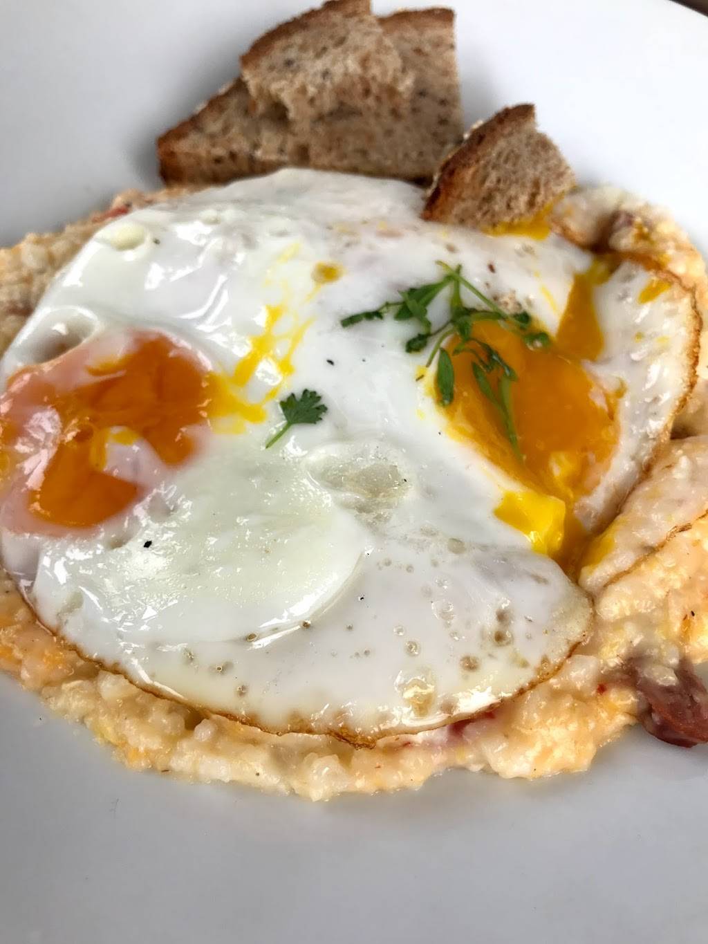 Sweet Grass Grill | restaurant | 24 Main St, Tarrytown, NY 10591, USA | 9146310000 OR +1 914-631-0000