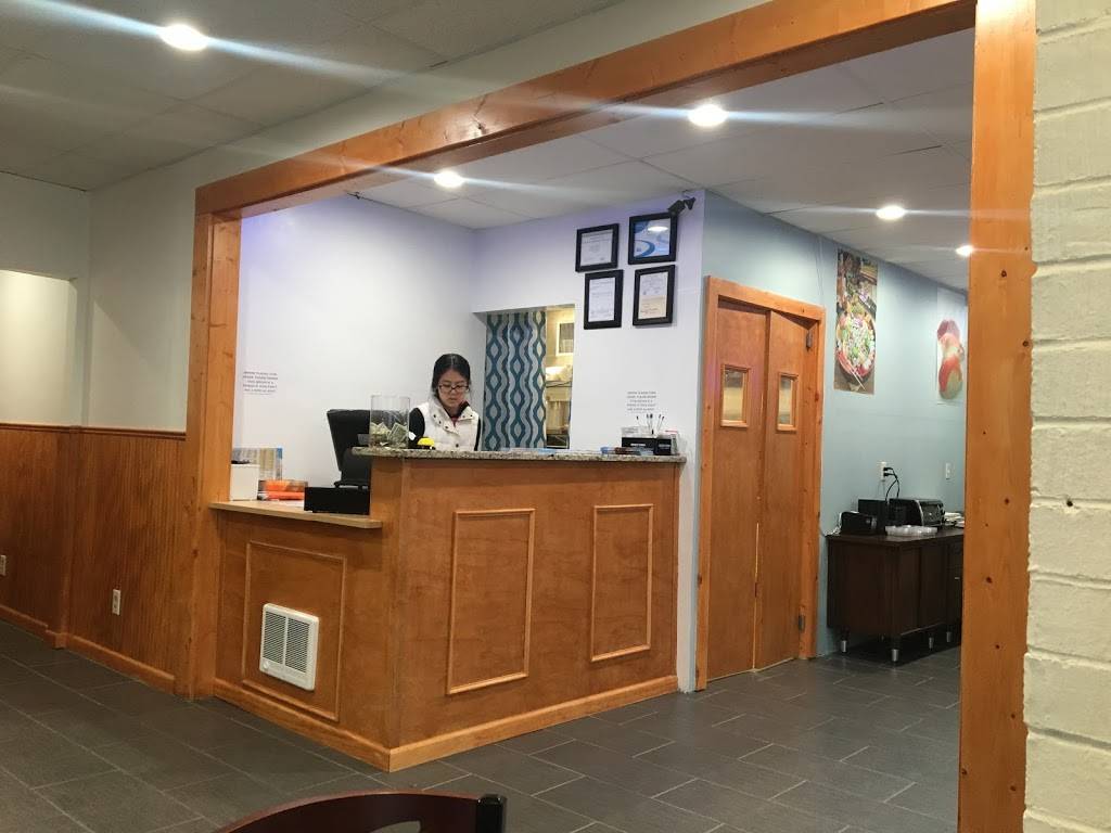 Blue Asian Cuisine | restaurant | 450 Grattan St, Chicopee, MA 01020, USA | 4133158898 OR +1 413-315-8898