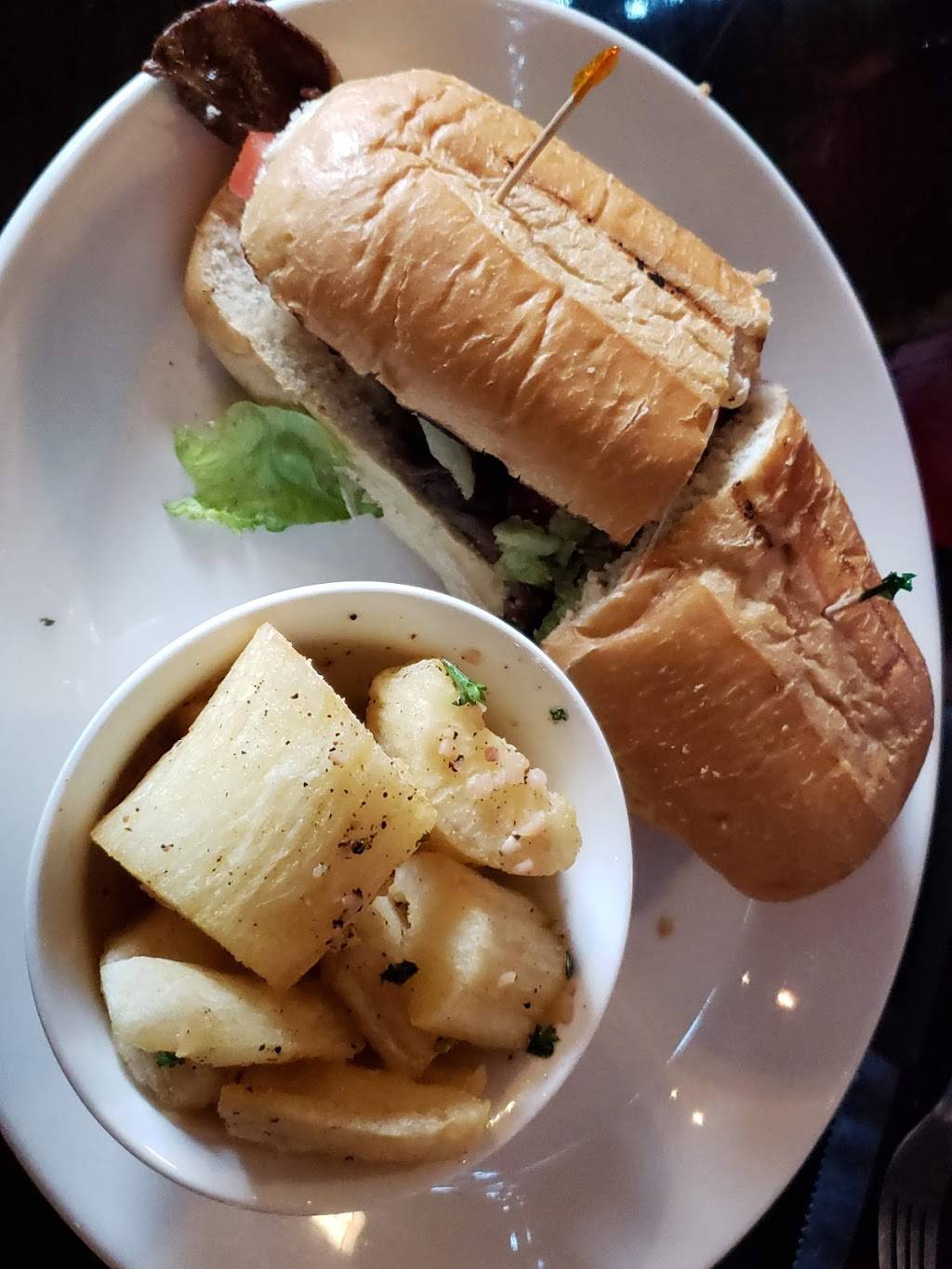 Oakwood Cafe | restaurant | 300 E Edenton St, Raleigh, NC 27601, USA | 9198285994 OR +1 919-828-5994