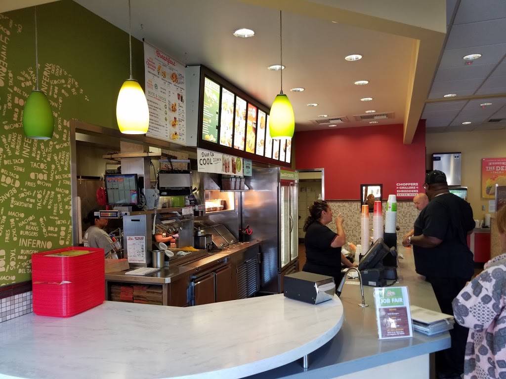 Del Taco | meal takeaway | 11066 CA-2, Los Angeles, CA 90025, USA | 3104816826 OR +1 310-481-6826