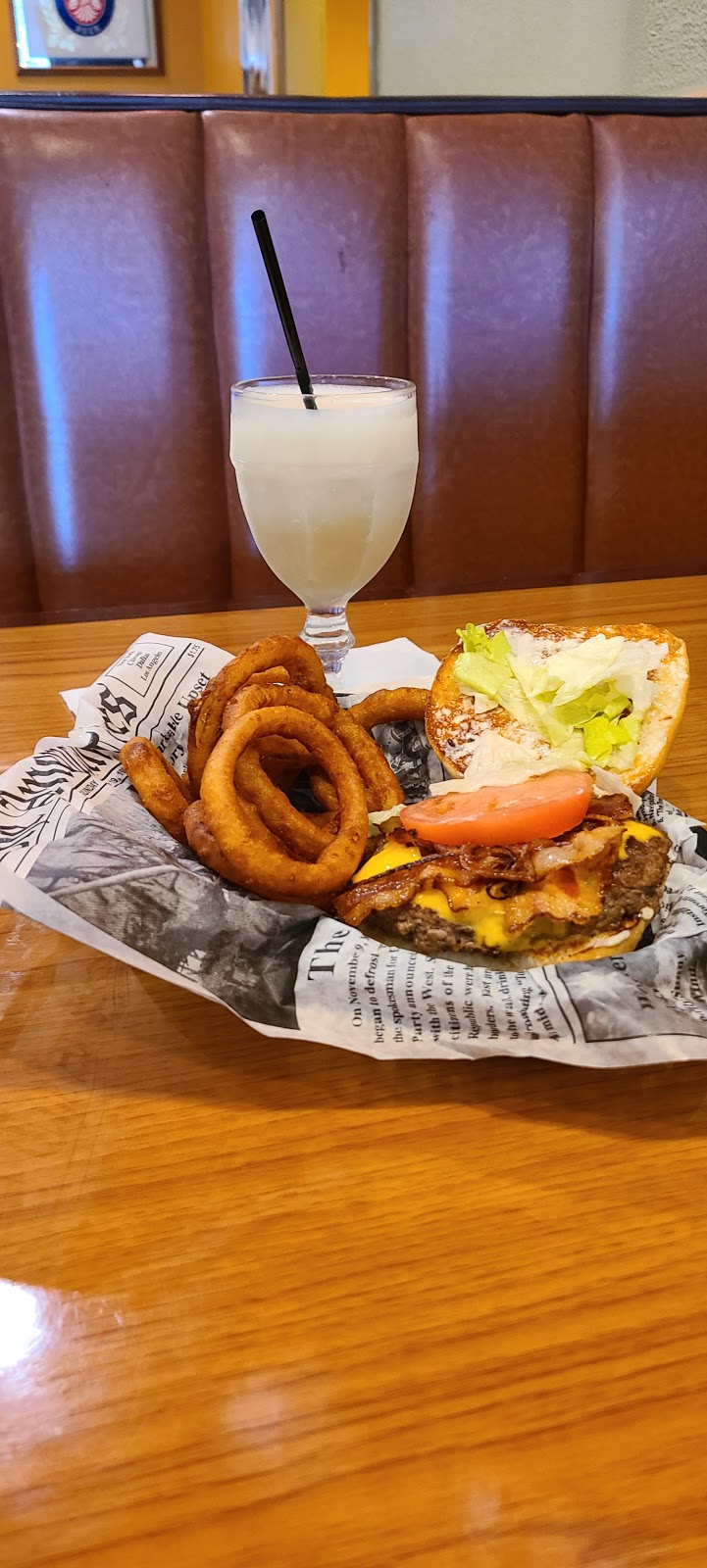 Bayou Grill | restaurant | 5120 Desiard Street, Monroe, LA 71203, USA | 3183430055 OR +1 318-343-0055