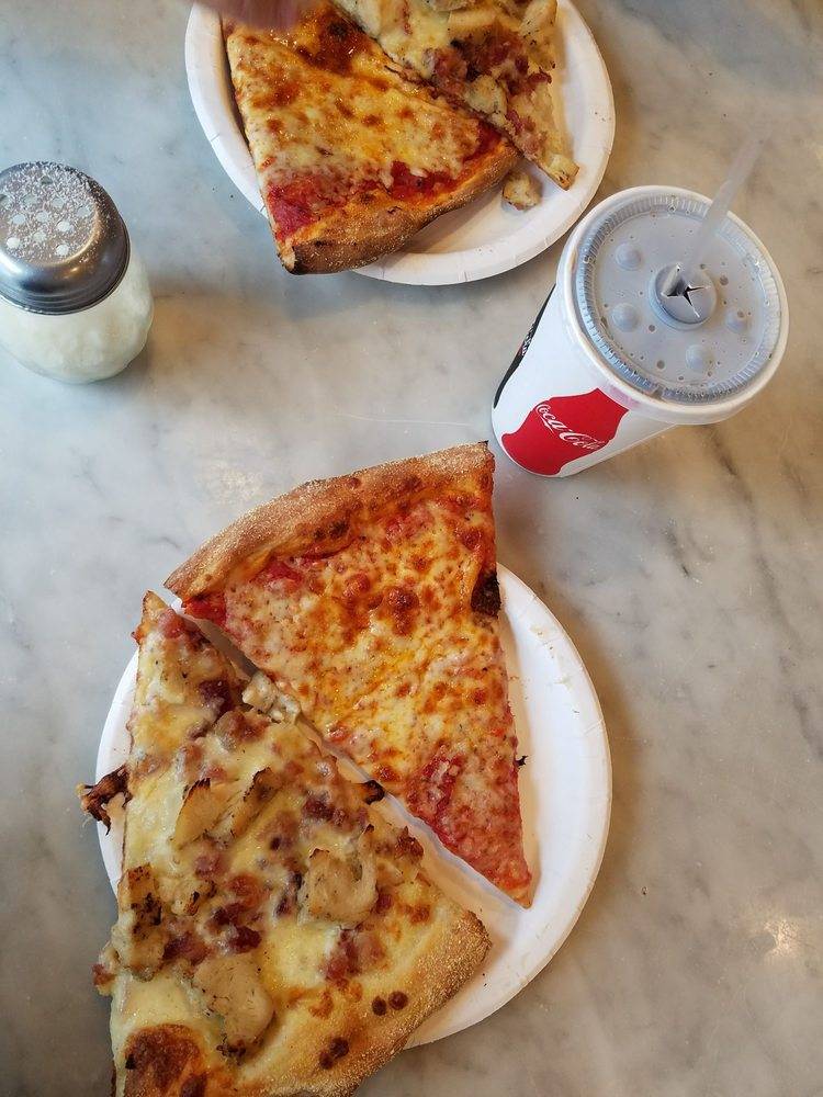 Carmines | restaurant | 595 Main St, Chatham, MA 02633, USA | 5089455300 OR +1 508-945-5300