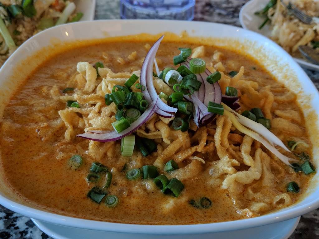Krua Thai Cuisine | restaurant | 1510 E Bell Rd Suite A100, Phoenix, AZ 85022, USA | 6029714988 OR +1 602-971-4988