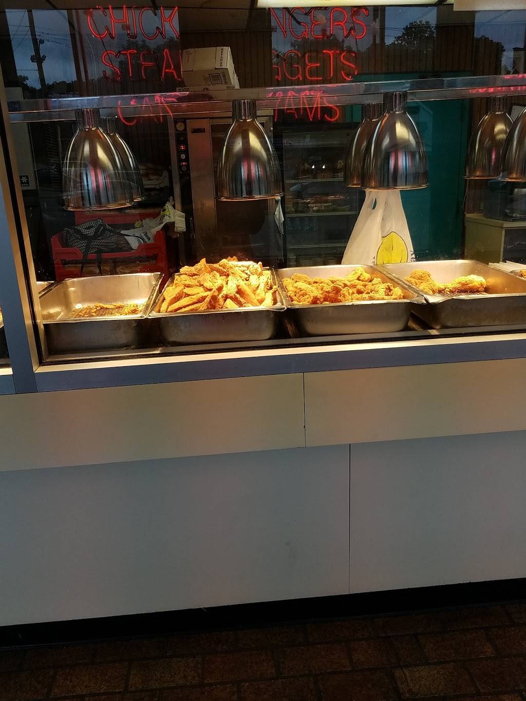 Richies | restaurant | 110 Woolper Ave, Cincinnati, OH 45220, USA | 5135591878 OR +1 513-559-1878