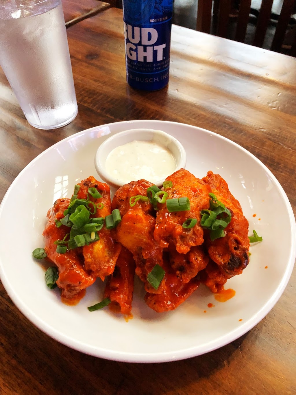 T12 Social House | restaurant | 4501 12th Ave NE, Seattle, WA 98105, USA | 2065356055 OR +1 206-535-6055