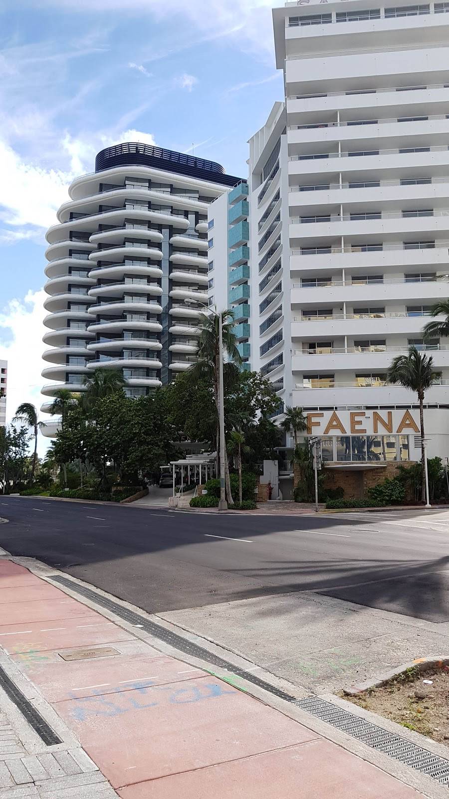 Gin + Collins | restaurant | 2912 Collins Ave, Miami Beach, FL 33140, USA | 7862644720 OR +1 786-264-4720