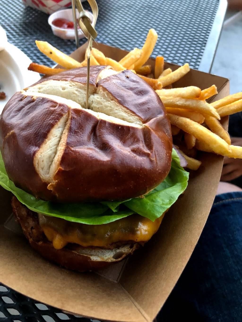 Veggy Street | restaurant | 5135 S Fort Apache Rd #110, Las Vegas, NV 89148, USA | 7027980708 OR +1 702-798-0708