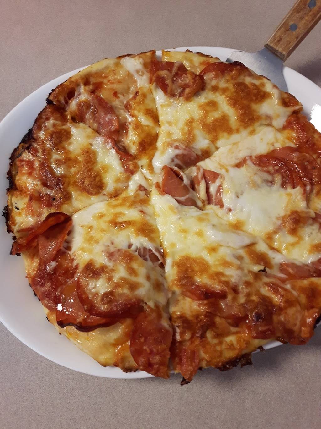 Lord Gainsborough Restaurant | restaurant | 1800 Hyde Park Rd, London, ON N6H 0K1, Canada | 5194724168 OR +1 519-472-4168