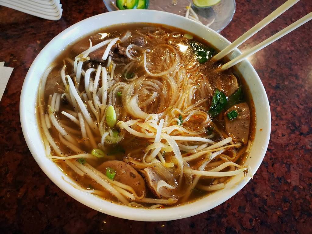 SAIGONS CORNER Authentic Vietnamese Cuisine | restaurant | 201 S Clinton St, Iowa City, IA 52240, USA | 3193337233 OR +1 319-333-7233