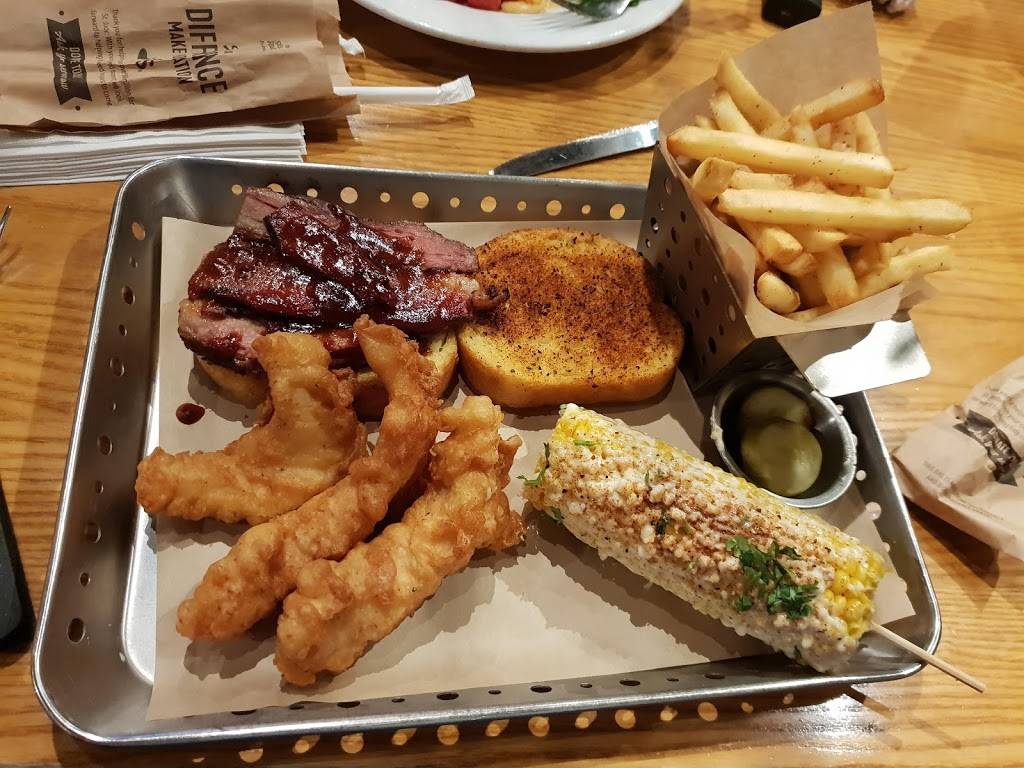 Chilis Grill & Bar | meal takeaway | 3795 Washtenaw Ave, Ann Arbor, MI 48104, USA | 7349736772 OR +1 734-973-6772