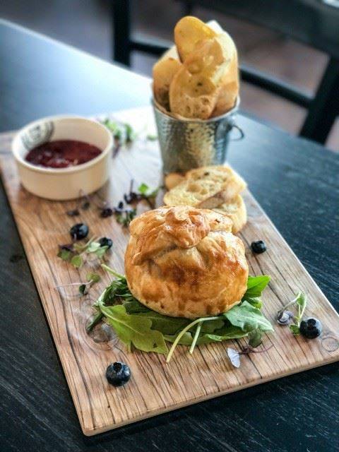 Island Grove Wine Company at Formosa Gardens | cafe | 3011 Formosa Gardens Blvd, Kissimmee, FL 34747, USA | 4075079888 OR +1 407-507-9888