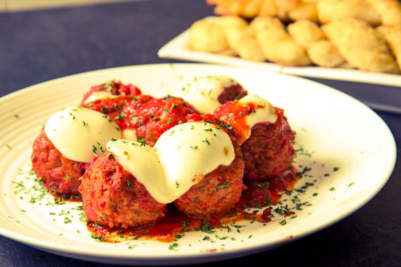 pizzaBOGO | restaurant | 1392 N Portage Path, Akron, OH 44313, USA | 3308657777 OR +1 330-865-7777