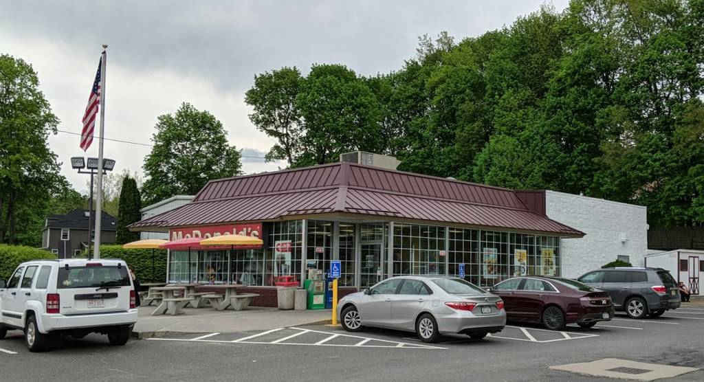 McDonalds | cafe | 245 Housatonic St, Lee, MA 01238, USA | 4132432253 OR +1 413-243-2253