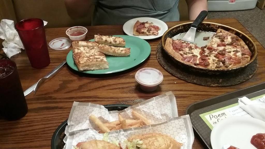 Pizza Hut | restaurant | 311 E Lincolnway, Minerva, OH 44657, USA | 3308687777 OR +1 330-868-7777