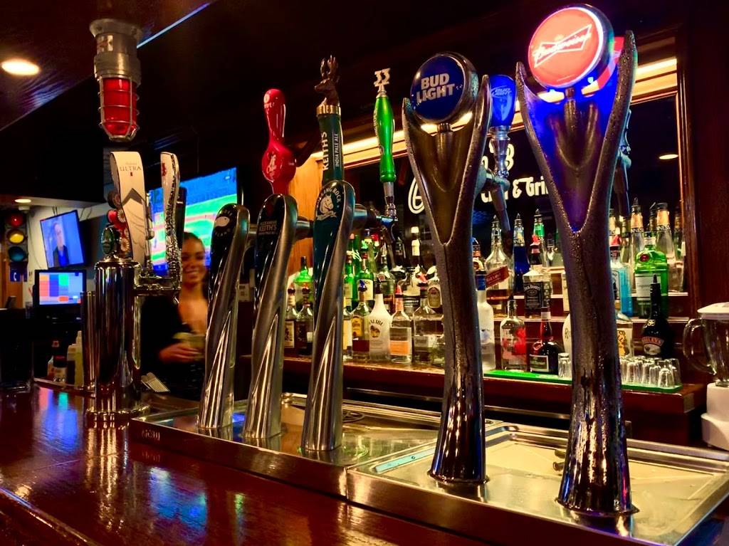 Cravins Chill & Grill | restaurant | 460 Exmouth St, Sarnia, ON N7T 5P3, Canada | 5193440004 OR +1 519-344-0004