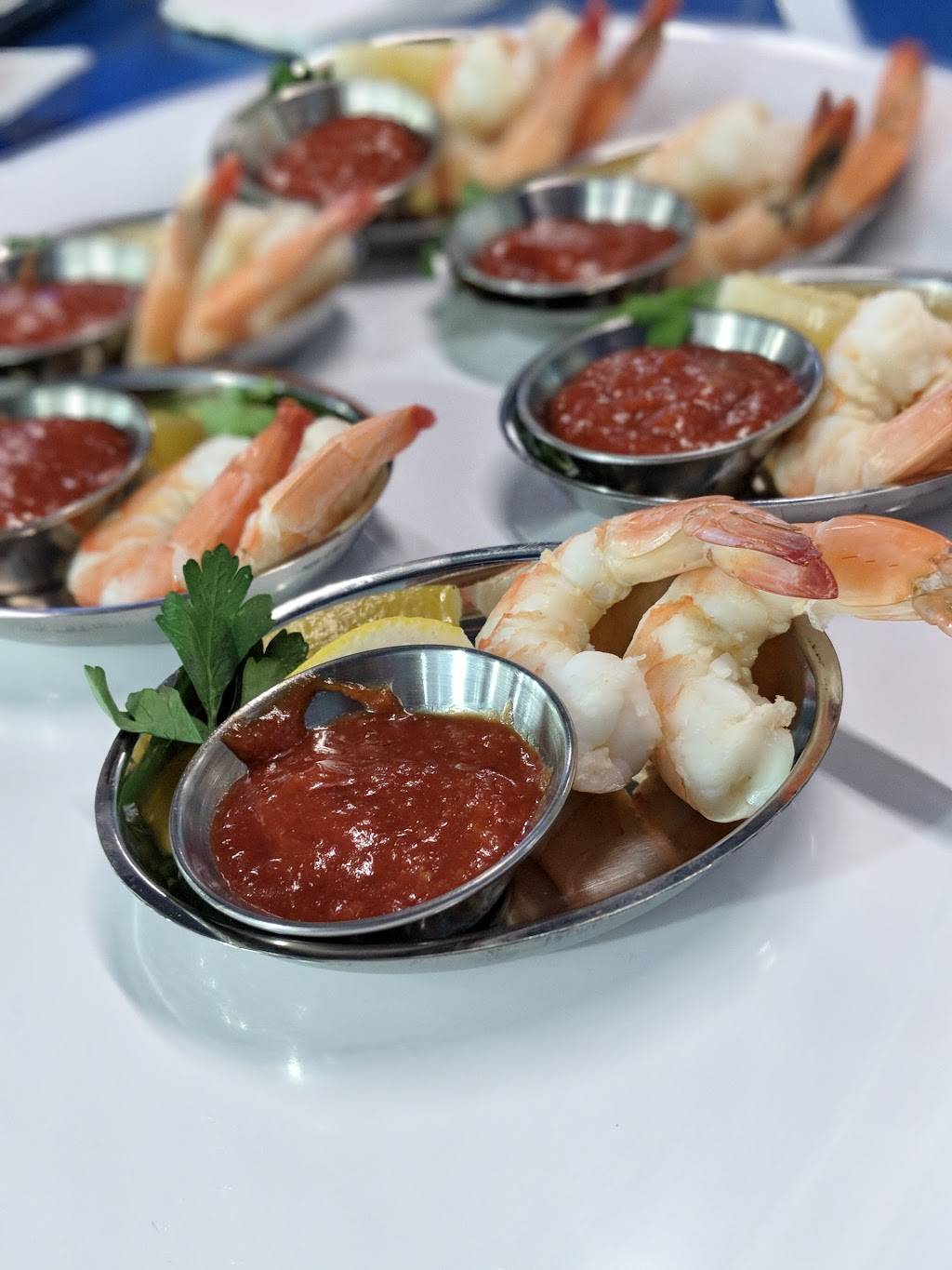 Top Shelf Sports Lounge | restaurant | 3173 Cypress Ridge Blvd., Wesley Chapel, FL 33544, USA | 8139531032 OR +1 813-953-1032