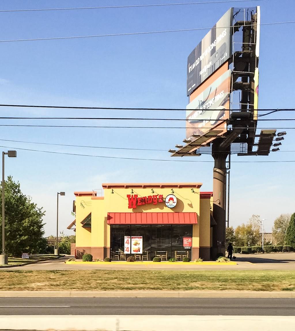 Wendys | restaurant | 400 N Burkhardt Rd, Evansville, IN 47715, USA | 8124714841 OR +1 812-471-4841