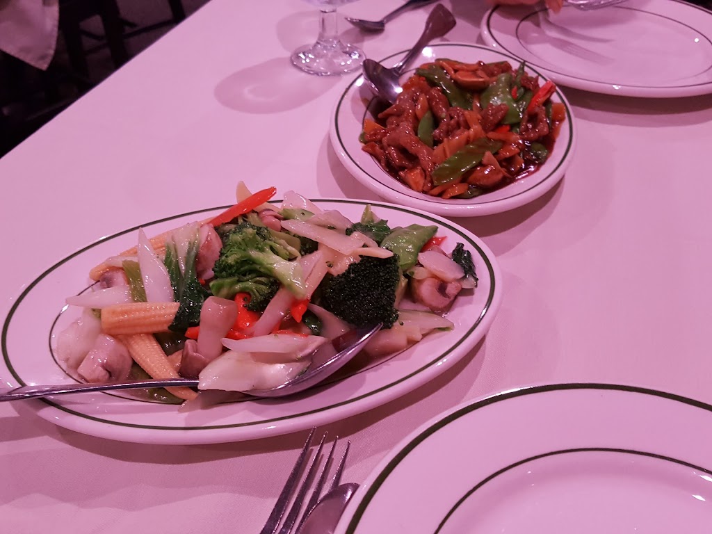 The Lotus Garden Cantonese and Szechuan | restaurant | 5975 E Speedway Blvd, Tucson, AZ 85712, USA | 5202983351 OR +1 520-298-3351