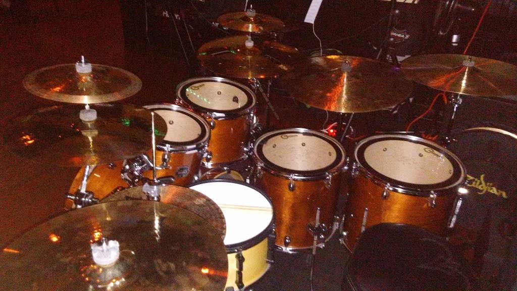 The 5ive Spot Neighborhood Kitchen & Bar | restaurant | 9820 Liberty Rd, Randallstown, MD 21133, USA | 4436215166 OR +1 443-621-5166