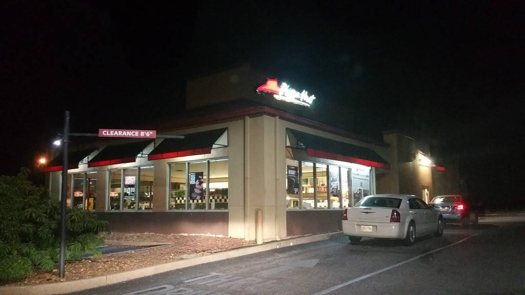 Pizza Hut | meal takeaway | 4030 W.K, Singleton Pkwy, Memphis, TN 38128, USA | 9013881232 OR +1 901-388-1232