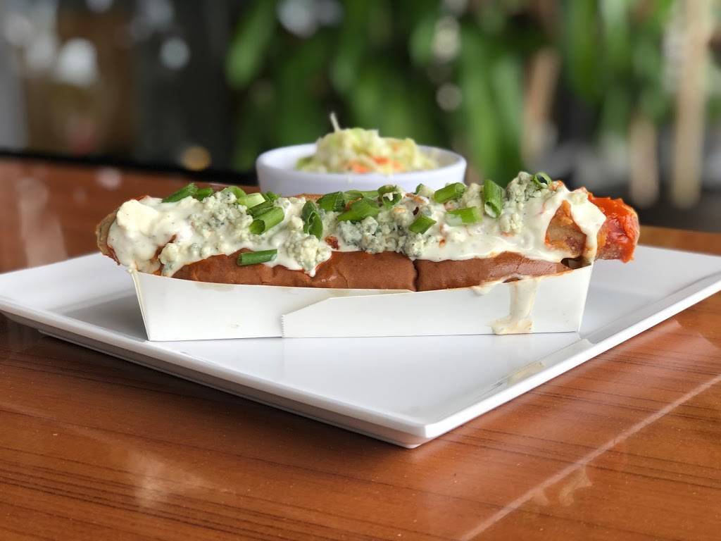 Legends Tavern and Grille | restaurant | 3128 N Federal Hwy, Lighthouse Point, FL 33064, USA | 7542208932 OR +1 754-220-8932