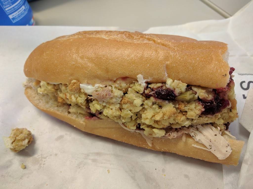 Capriottis Sandwich Shop | restaurant | 267 Patriot Pl, Foxborough, MA 02035, USA | 7742155279 OR +1 774-215-5279