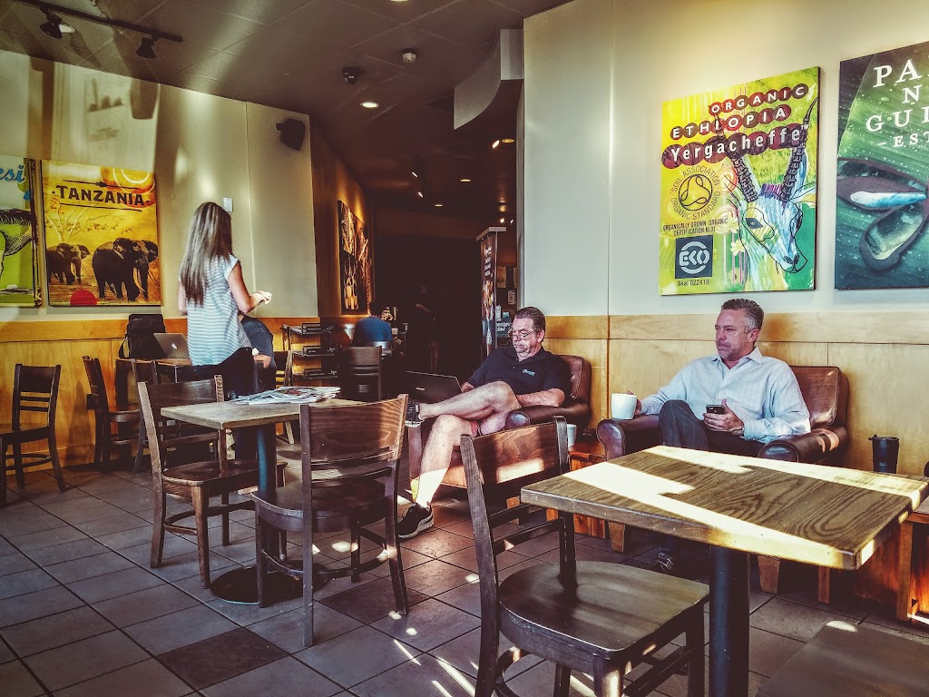 Starbucks | cafe | 21050 N Tatum Blvd, Phoenix, AZ 85050, USA | 4805632085 OR +1 480-563-2085