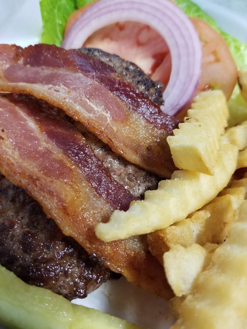 Bethlehem Country Club | restaurant | 1901 Main St, Bethlehem, NH 03574, USA | 6038695745 OR +1 603-869-5745