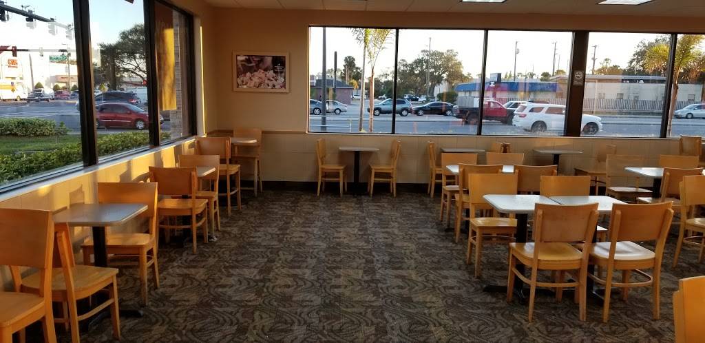 Wendys | restaurant | 10 W E Merritt Island Causeway, Merritt Island, FL 32952, USA | 3214533252 OR +1 321-453-3252