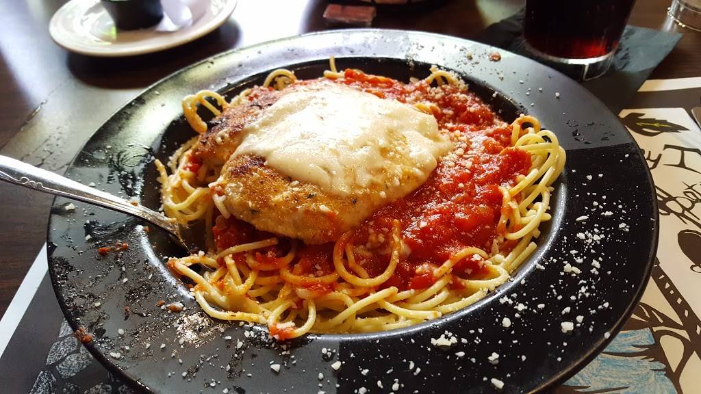 Johnny Ts Bistro | restaurant | 171 E South St, Hillsdale, MI 49242, USA | 5174391100 OR +1 517-439-1100