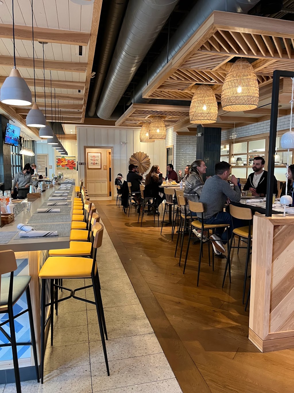 Pacific Catch WestCoast Fish House | restaurant | 4575 La Jolla Village Dr Suite 1160, San Diego, CA 92122, USA | 6197282700 OR +1 619-728-2700