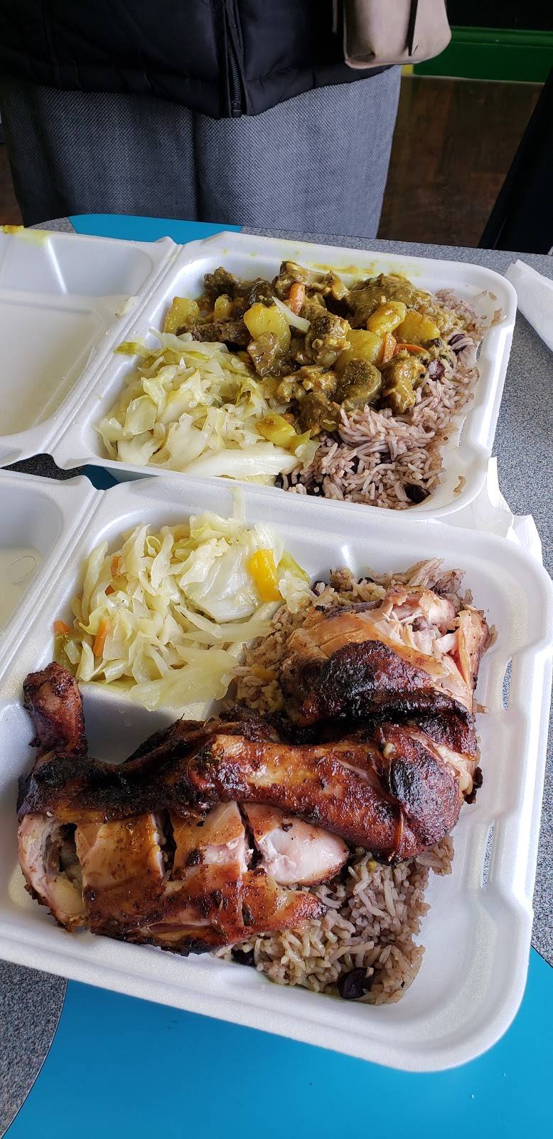 Pepper & Spice Jamaican Restaurant | restaurant | 2616, 2801 Lower Huntington Rd, Fort Wayne, IN 46809, USA | 2607471150 OR +1 260-747-1150