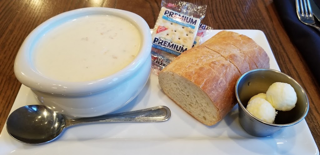 The Ascent Restaurant and Bar | restaurant | 5580 Tech Center Dr, Colorado Springs, CO 80919, USA | 7192601800 OR +1 719-260-1800