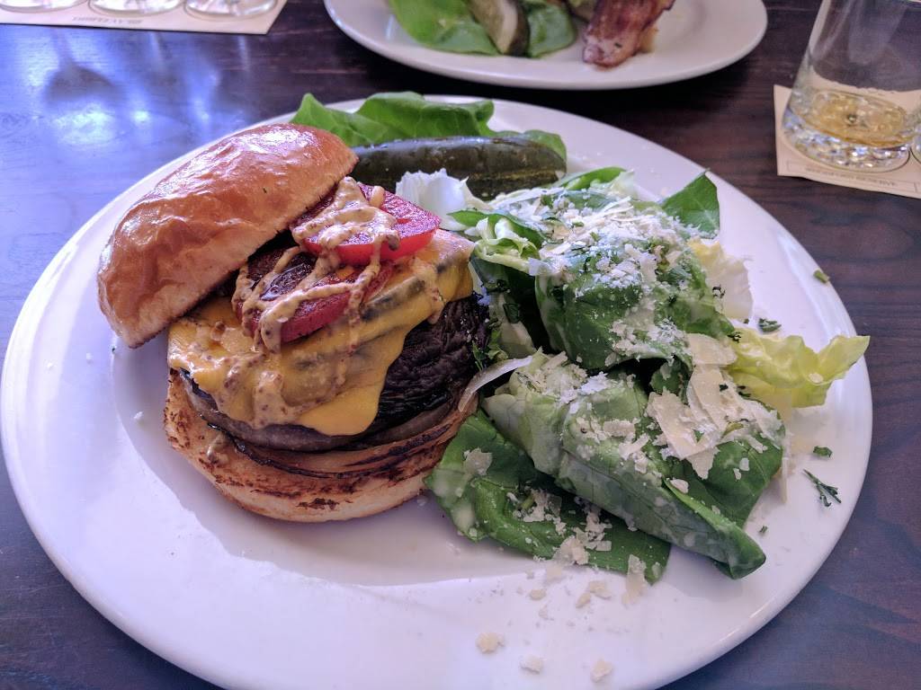 Jack & Tonys | restaurant | 115 4th St, Santa Rosa, CA 95401, USA | 7075264347 OR +1 707-526-4347