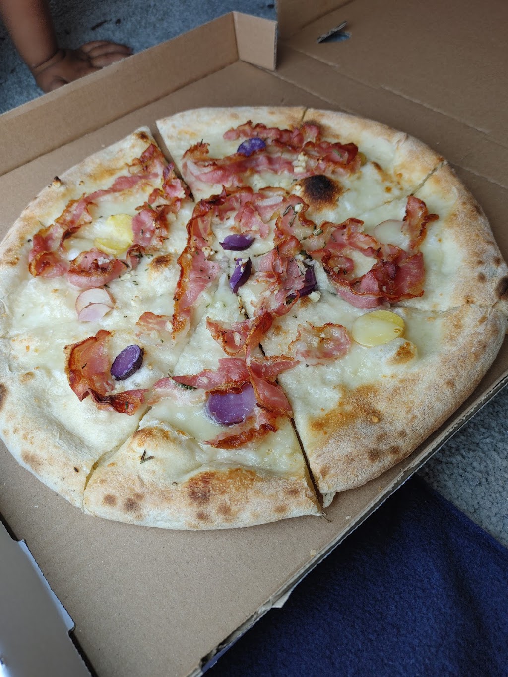 La Bocca Felice | restaurant | 301 W 6th St, San Pedro, CA 90731, USA | 3109352135 OR +1 310-935-2135