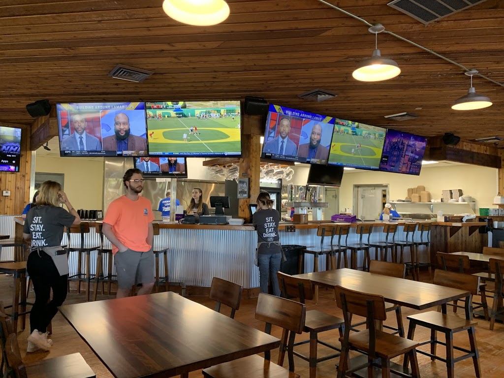 Underdogs Grill & Chill | restaurant | 505 Constitution Dr, West Monroe, LA 71292, USA | 3185704912 OR +1 318-570-4912