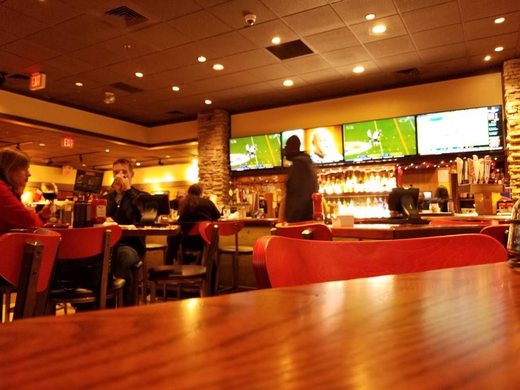 Smokey Bones Bar & Fire Grill | restaurant | 2601 Prince William Pkwy, Woodbridge, VA 22192, USA | 7034910390 OR +1 703-491-0390