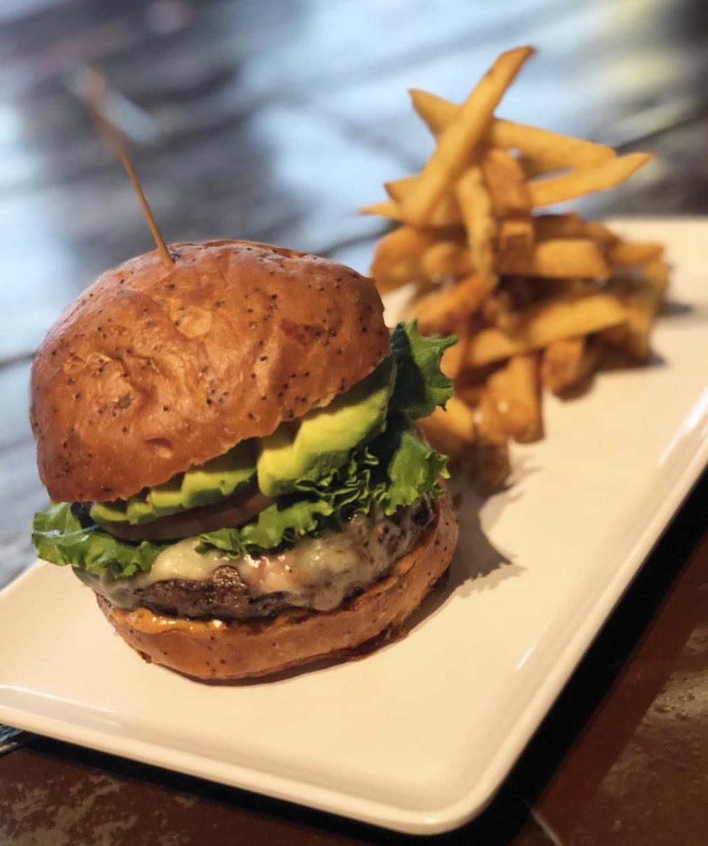 Grand Trunk Pub | restaurant | 612 Woodward Ave, Detroit, MI 48226, USA | 3139613043 OR +1 313-961-3043