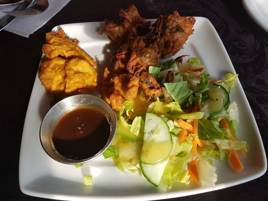 Restaurant Bollywood | restaurant | 5788 Grande Allée, Saint-Hubert, QC J3Y 2R6, Canada | 4502860488 OR +1 450-286-0488