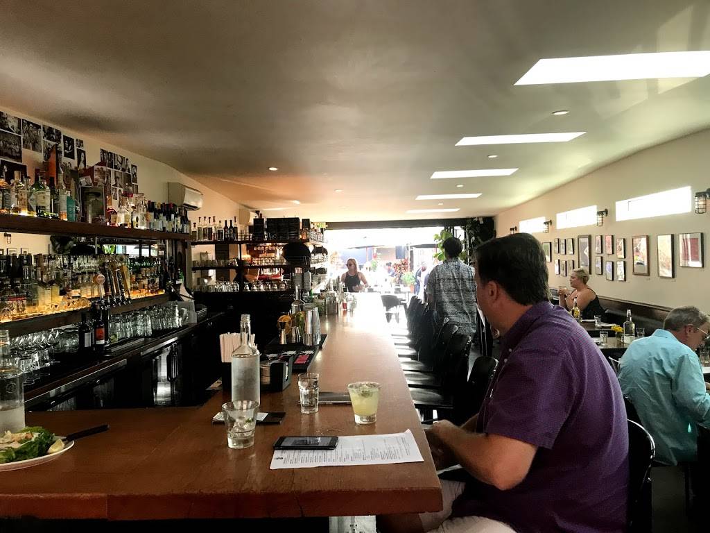 El Sirenito | restaurant | 5901 Airport Way S, Seattle, WA 98108, USA | 2067635657 OR +1 206-763-5657