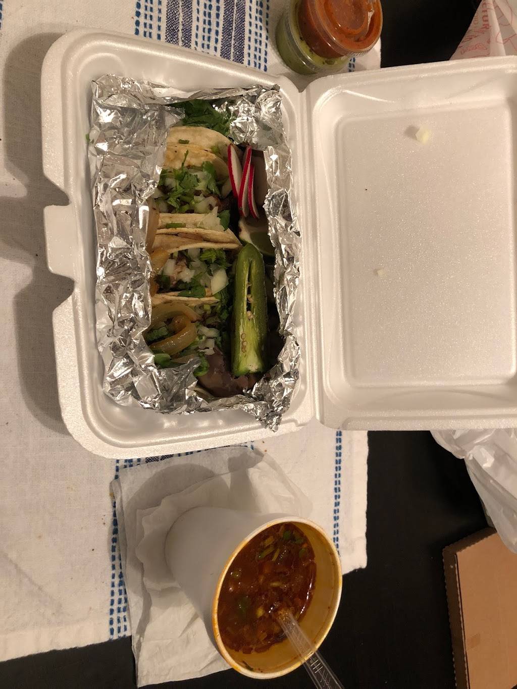 Tacos Calandria | restaurant | 1 S Glenwood Ave, Pontiac, MI 48342, USA | 2487437552 OR +1 248-743-7552