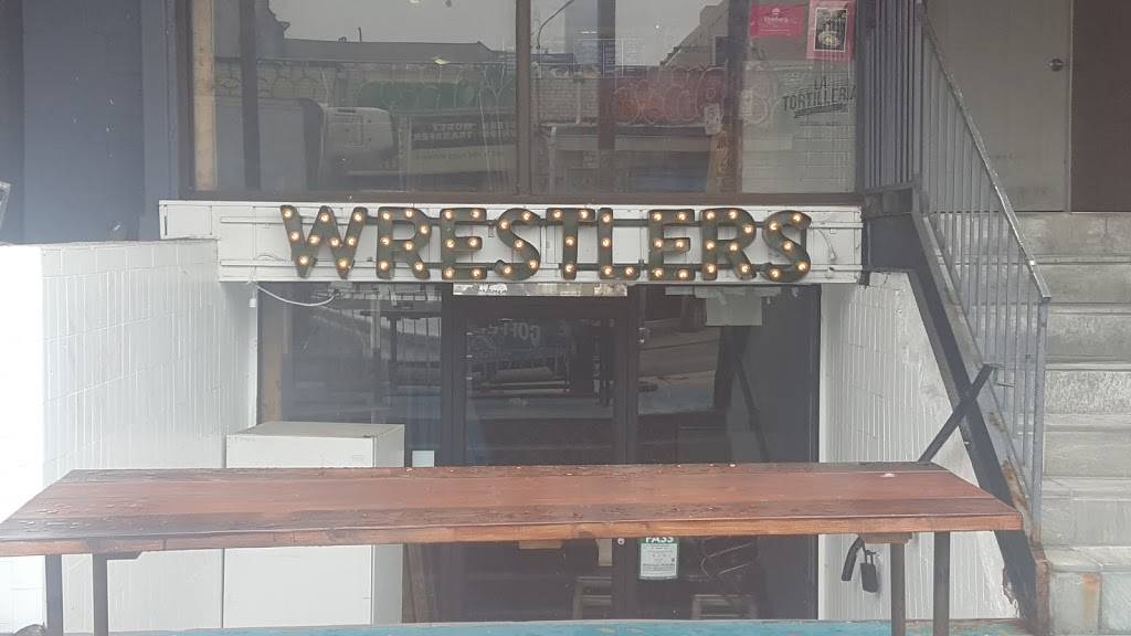 Wrestlers | restaurant | 198 Augusta Ave, Toronto, ON M5T 2L6, Canada | 4162059227 OR +1 416-205-9227