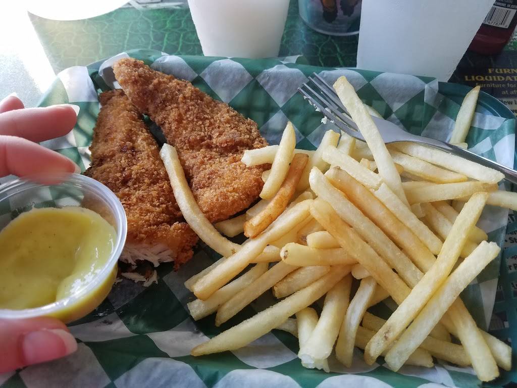 Shady Gators | restaurant | 132 Sweet William Rd, Lake Ozark, MO 65049, USA | 5733656464 OR +1 573-365-6464